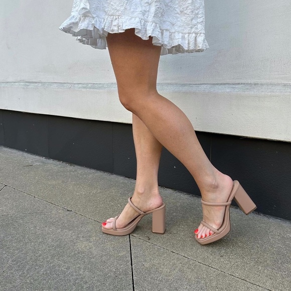 Steve Madden Shoes - Steve Madden Polly Natural Heel Size 11